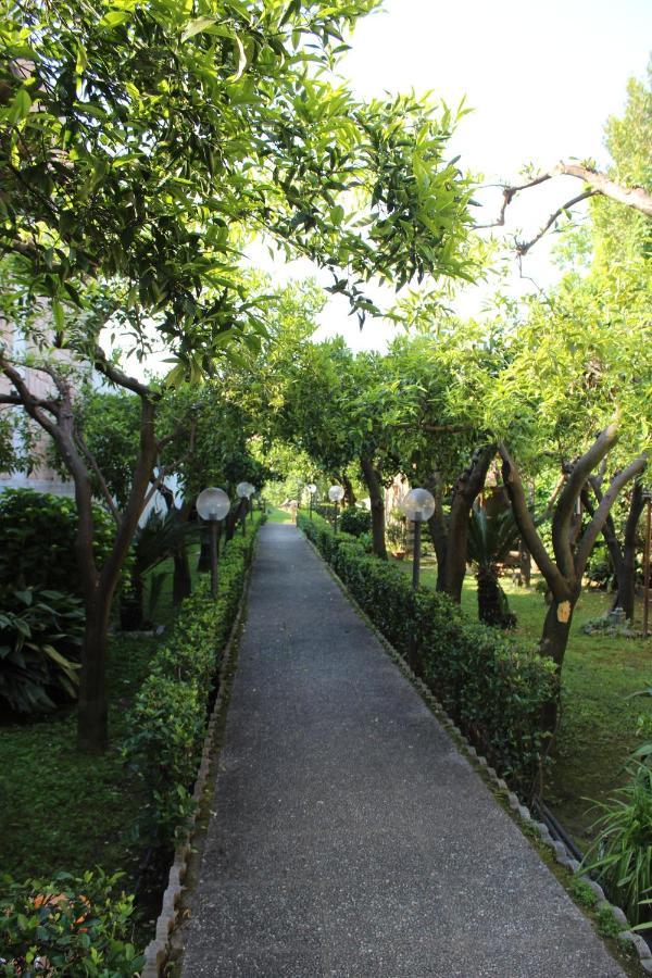 Il Giardino Degli Agrumi Caserta Exterior photo